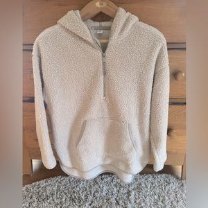 Pullover fleece with hood.